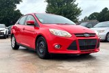 Used 2012 Ford Focus SE w/ SE Winter Pkg image 3