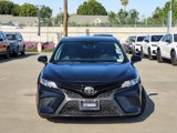 Used 2019 Toyota Camry SE image 2