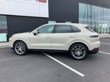 Used 2024 Porsche Cayenne image 2