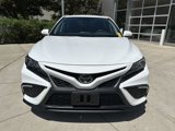 Used 2023 Toyota Camry SE image 3
