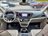 Certified 2020 Chrysler Pacifica Limited image 5