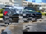 Used 2023 GMC Acadia SLT image 4
