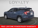 Used 2024 GMC Terrain SLE image 3