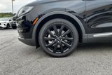 Used 2022 Lincoln Nautilus Reserve w/ Monochromatic Package image 4