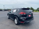Used 2017 Nissan Rogue SV w/ SV Premium Package image 5
