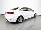 Used 2022 Toyota Corolla LE image 4