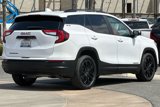 Used 2022 GMC Terrain SLE w/ Driver Convenience Package image 4
