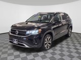Certified 2022 Volkswagen Taos SE image 2