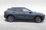 New 2025 Chevrolet Trax LT w/ Driver Confidence Package image 2
