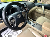 Used 2013 Toyota Highlander SE image 3