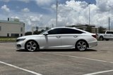 Used 2018 Honda Accord Touring image 3
