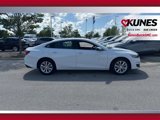 Used 2024 Chevrolet Malibu LT image 3