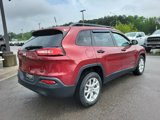 Used 2016 Jeep Cherokee Sport image 5