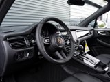 Used 2025 Porsche Macan image 4