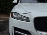 Used 2017 Jaguar F-PACE R-Sport image 4