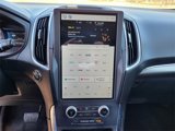 Used 2022 Ford Edge Titanium image 3