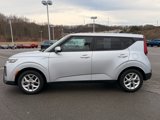 Used 2021 Kia Soul S image 2
