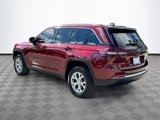 Used 2023 Jeep Grand Cherokee Limited image 5