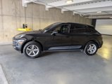 Certified 2018 Porsche Macan image 2