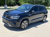 Certified 2022 Volkswagen Taos SE w/ Panoramic Sunroof Package image 5