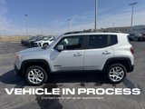 Used 2016 Jeep Renegade Latitude image 6