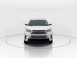 Used 2018 Toyota Highlander XLE image 3