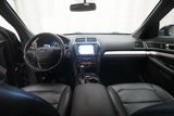 Used 2017 Ford Explorer XLT w/ Equipment Group 202A image 4