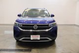 Used 2022 Volkswagen Taos SE w/ Panoramic Sunroof Package image 2