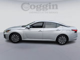 Used 2023 Nissan Altima 2.5 SV image 3