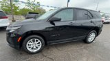 Used 2022 Chevrolet Equinox LS w/ LS Convenience Package image 4