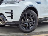 Used 2020 Land Rover Discovery Landmark image 2