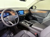 Used 2025 Volkswagen Atlas SE image 4