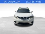 Used 2016 Nissan Rogue SV w/ SV Premium Package image 2