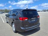Used 2020 Chrysler Pacifica Limited image 6
