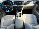 Used 2022 Kia Sportage LX image 2