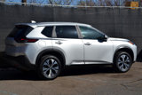 Used 2023 Nissan Rogue SV image 3