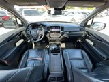 Used 2017 Honda Pilot Touring image 2