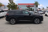 Used 2023 Nissan Rogue SV image 3