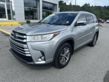 Used 2019 Toyota Highlander XLE image 2