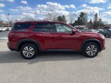 Used 2022 Nissan Pathfinder SL image 2