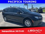 Used 2017 Chrysler Pacifica Touring image 2