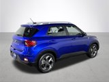 Used 2023 Hyundai Venue Limited image 6