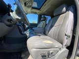 Used 2005 GMC Yukon XL Denali image 2