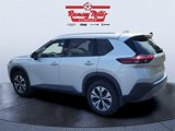 Used 2021 Nissan Rogue SV image 3