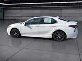 Used 2024 Toyota Camry SE image 5