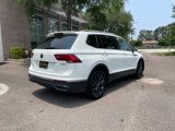 Used 2024 Volkswagen Tiguan SE image 3