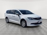 Used 2023 Chrysler Voyager LX image 5