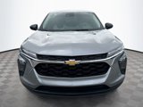 Used 2025 Chevrolet Trax LS image 2