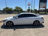 Used 2021 Hyundai Elantra Limited image 3