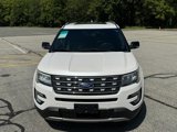 Used 2017 Ford Explorer XLT w/ Equipment Group 202A image 2